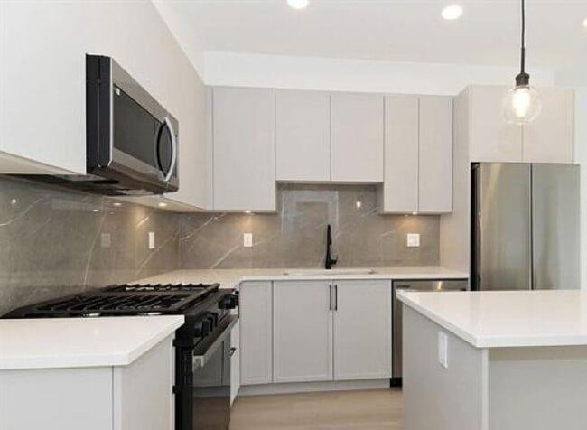 property at 3528-146A 146A St