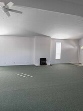 3996 Dry Creek Rd in Healdsburg, CA - Building Photo - Building Photo