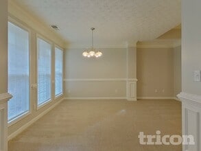 220 Arbor Creek Dr in Dallas, GA - Foto de edificio - Building Photo