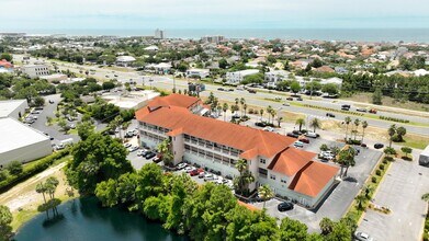 4507 Furling Ln, Unit 302 in Destin, FL - Foto de edificio - Building Photo