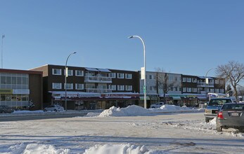 The Edward in Edmonton, AB - Building Photo - Building Photo