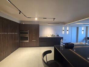 6820 Indian Creek Dr in Miami, FL - Building Photo - Building Photo