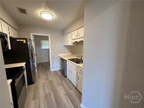 906 Willowbrook Dr in Hinesville, GA - Building Photo - Building Photo