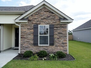 290 Merin Height Rd in Jacksonville, NC - Building Photo - Building Photo