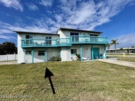 543 Washington Ave in Cape Canaveral, FL - Building Photo