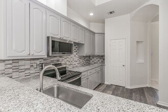 6005 Portridge Dr in Fort Worth, TX - Building Photo - Building Photo