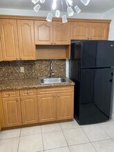 13900 Lake Placid Ct, Unit #12 in Miami Lakes, FL - Building Photo - Building Photo