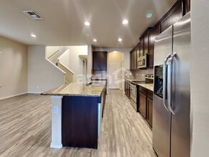 10450 Rosewood Creek in San Antonio, TX - Building Photo - Building Photo
