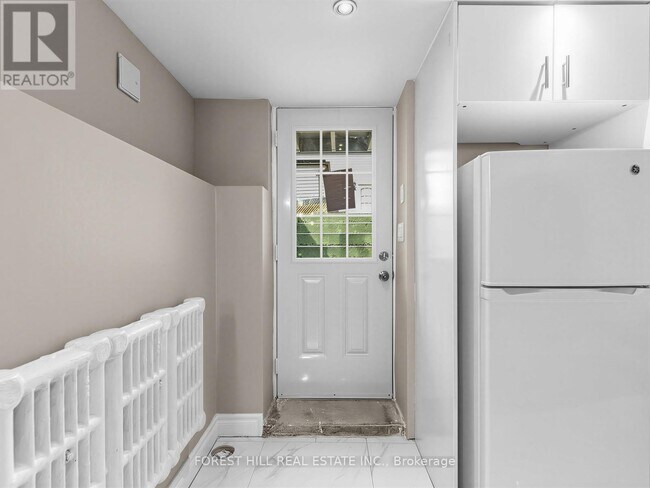 12 Salem Ave in Toronto, ON - Building Photo - Building Photo