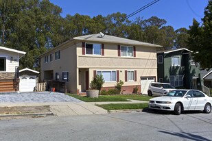 828 Edgehill Dr in Burlingame, CA - Building Photo