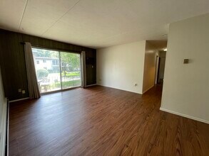 978 S Lincoln St, Unit E.988 in Kent, OH - Building Photo - Building Photo