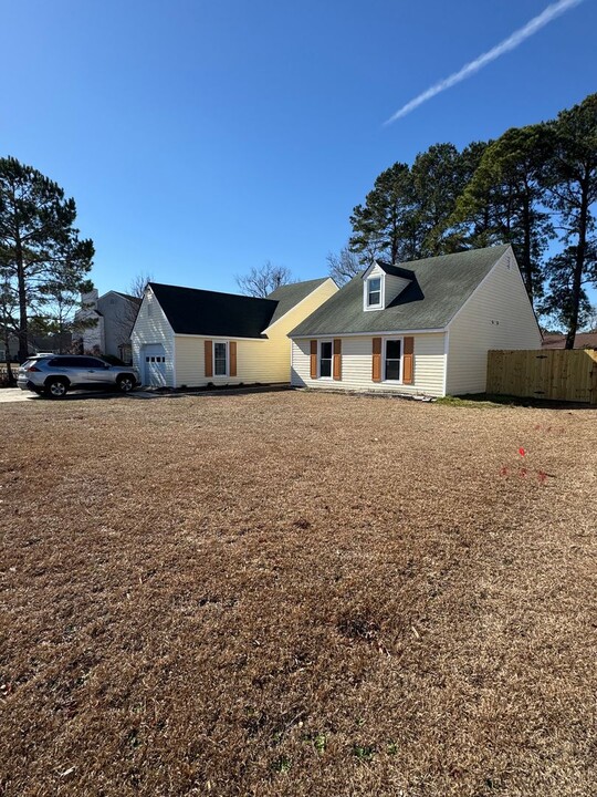 287 McCotter Blvd in Havelock, NC - Building Photo