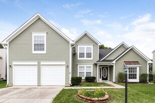 401 Creekstone Dr in Indianapolis, IN - Building Photo