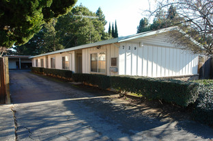 729 Mountain View Apartments