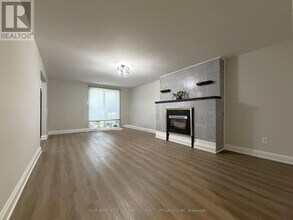 21 Beamsville Dr in Toronto, ON - Building Photo - Building Photo