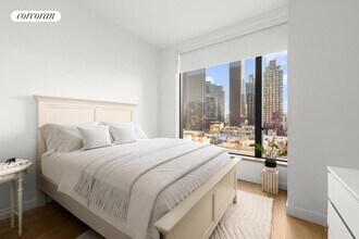 11 Hoyt St in Brooklyn, NY - Foto de edificio - Building Photo