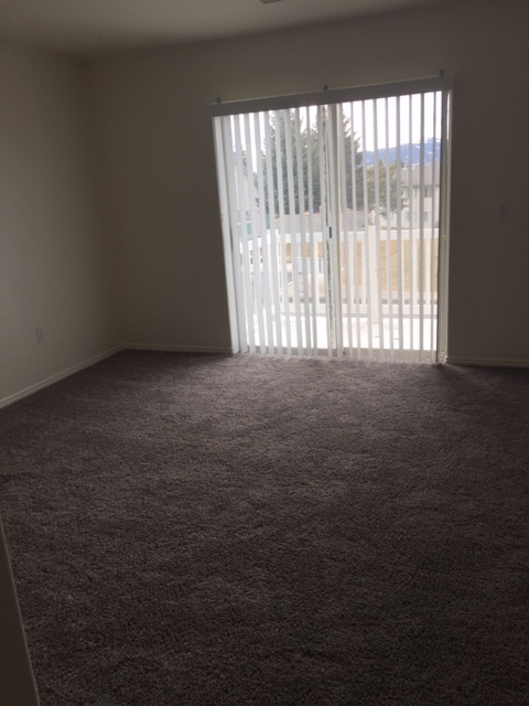property at 451 N 7th E