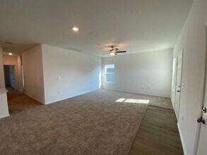 7512 Poppy Petal Dr in Austin, TX - Building Photo - Building Photo