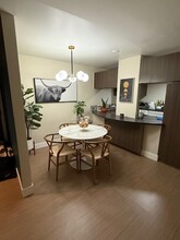 601 E Del Mar Blvd, Unit 306 in Pasadena, CA - Building Photo - Building Photo