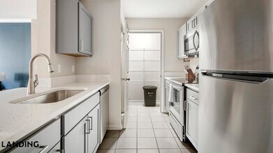 210 Hillwood Blvd, Unit 518 in Murfreesboro, TN - Building Photo - Building Photo