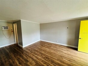 553597 US-1-Unit -Unit 12 in Hilliard, FL - Building Photo - Building Photo