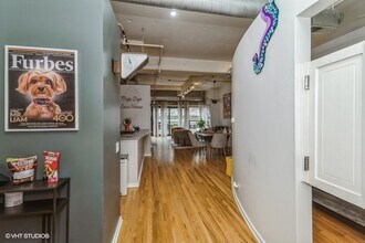 130 S Canal St in Chicago, IL - Building Photo - Building Photo