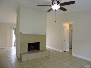 4407 Eastpointe Dr in Pensacola, FL - Building Photo - Building Photo