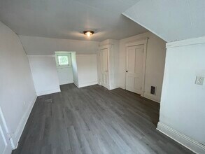 513 Cunningham Ave in Danville, IL - Building Photo - Building Photo
