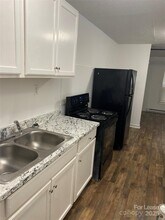 3805 Miriam Dr in Charlotte, NC - Building Photo - Building Photo