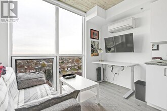 1900 Simcoe St N in Oshawa, ON - Building Photo - Building Photo