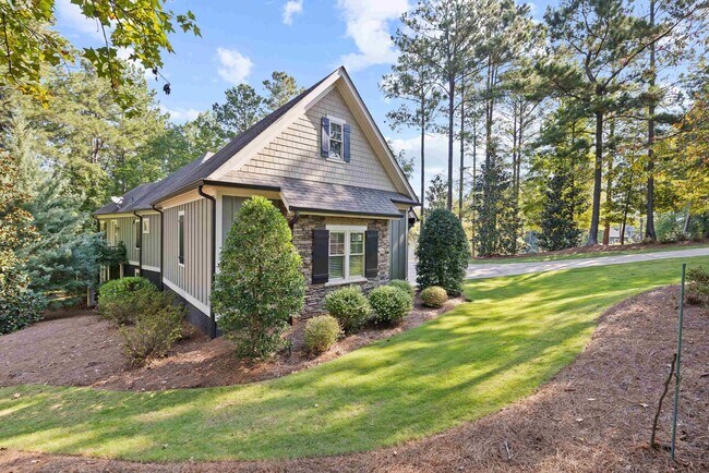 1020 Bridle Bit Ln in Greensboro, GA - Building Photo - Building Photo