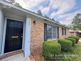 709 Montclair Dr in Wilmington, NC - Building Photo
