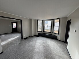 621 Greenfield Ave SW in Canton, OH - Building Photo