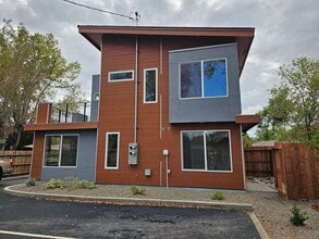 320 Burton St in Carson City, NV - Building Photo - Building Photo