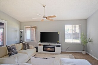 3001 Secretariat Dr in Atwater, CA - Building Photo - Building Photo