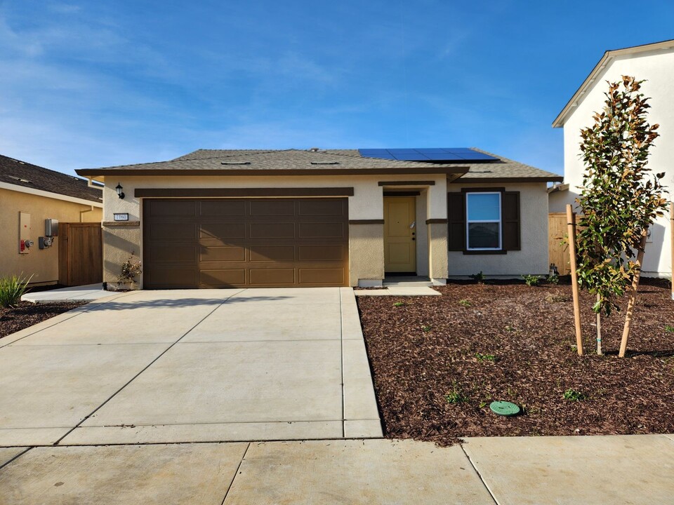 4460 White Ibis Wy in Rancho Cordova, CA - Building Photo