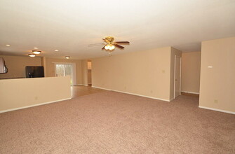 2329 Seven Peaks Dr in Cicero, IN - Building Photo - Building Photo