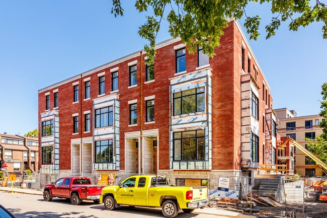 4898A De Maisonneuve Boul O in Westmount, QC - Building Photo - Building Photo