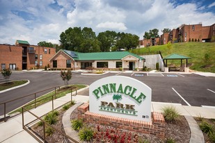 Pinnacle Park Apartments