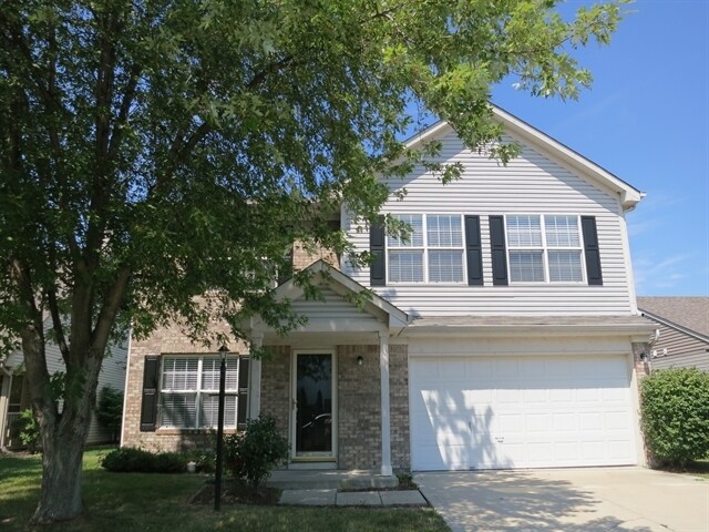 13920 Bruddy Dr in Fishers, IN - Building Photo