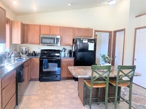 227 Dakota Trl in Brookings, SD - Building Photo - Building Photo