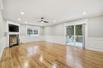 193 The Meadows in Enfield, CT - Building Photo - Building Photo