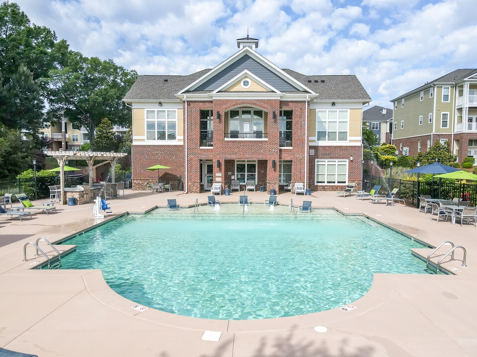 Residences at Brookline in Charlotte, NC - Foto de edificio