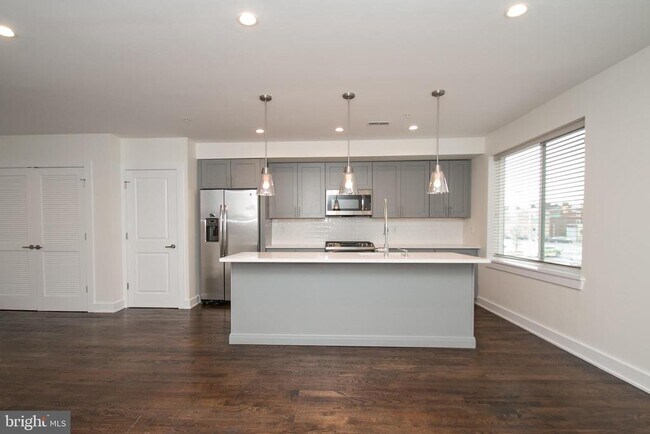 1022 S 2nd St in Philadelphia, PA - Building Photo - Building Photo