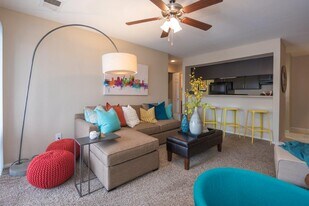 Reflection Cove Apartment Homes in Manchester, MO - Building Photo