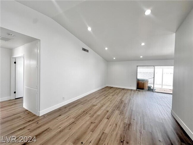 property at 401 Holcomb