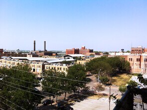 509 Delaware Street, Unit 305 in Kansas City, MO - Building Photo - Building Photo