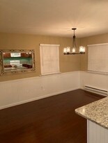 120 Denbigh Ter in West Chester, PA - Building Photo