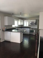 1622 S Whittle Ave in Olney, IL - Foto de edificio - Building Photo