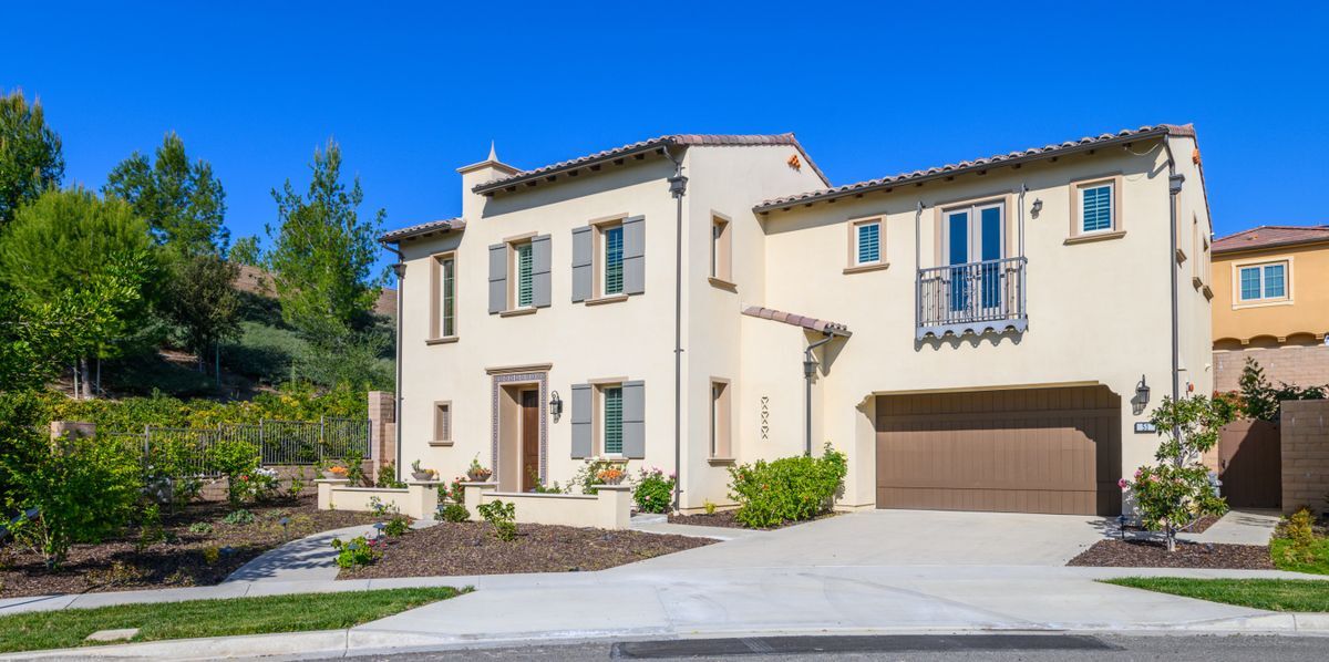51 Diamond Flats in Irvine, CA - Building Photo